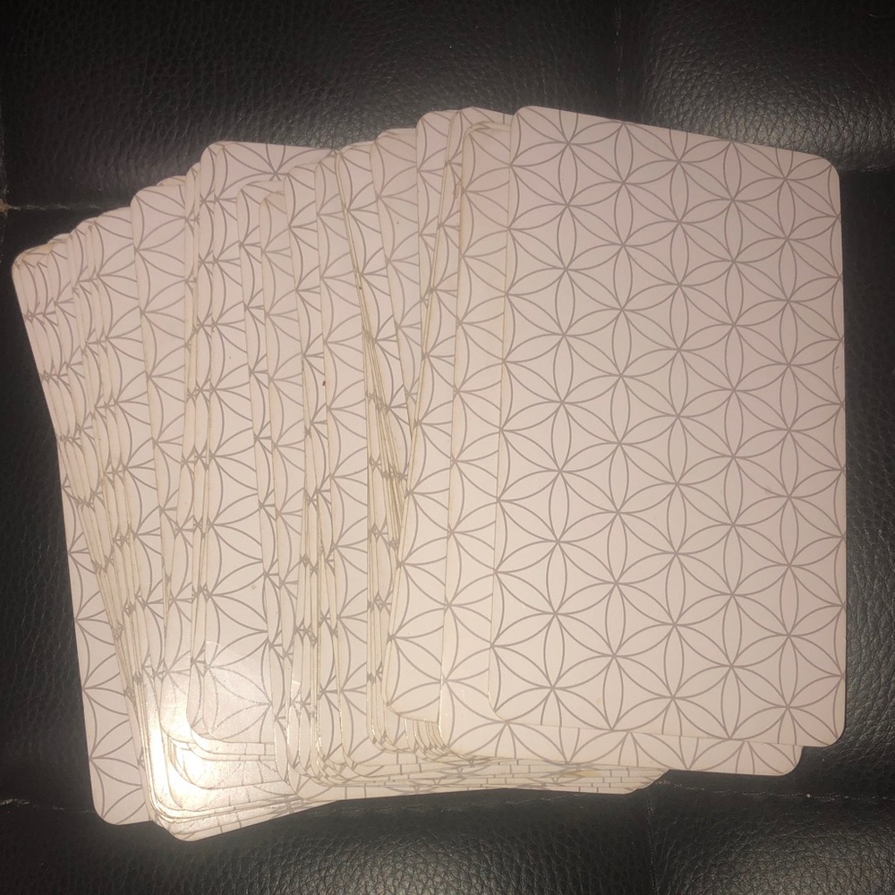 Geometric Patterned Tarot Card Deck